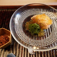 緒方 - 間人蟹(雌、ハーフ)(京都府間人産)、内子&外子、土佐酢ジュレ、青もずく(新潟県産)