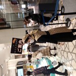 ニューヨークシティサンド - ここからは店内の待ち合いスペースです〰️‼️