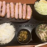 とんかつとカツカレーの店 キセキ食堂 岩槻店 - 