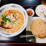 中華料理 餃子屋台 - 