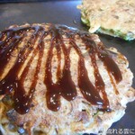 Okonomiya Teppanya Kitsukushi - すじモダン焼きそばとエビねぎ焼