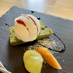 ジリーニ・リザイア - 