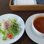 ビストロこうべ亭 - サラダにイタリアンスープ