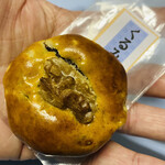 釜屋菓子店 - 「くるみまんじゅう」120円税込み♫