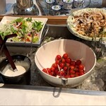 海のホテル島花 - 野菜サラダ、鶏肉と水菜のポン酢和え