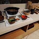 海のホテル島花 - 淡路牛を使った牛肉、ネギ、七味、紅生姜