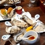 オイスターバル 吉祥寺スパイラル - 5ピース食べ比べセットと牡蠣フライ