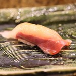 にぎり鮨 一五〇 - 寒ブリ