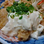 博多っ子 - 鶏南蛮。鶏肉は柔らかくジューシー、コロモしっとり。自家製タルタルソースは上品でマイルド！最高！