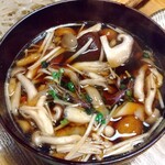 手打ちそば くるみの木 - きのこの出汁が濃厚でそばも旨し❗️