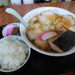 チャーシューメン　小ライス（￥935）