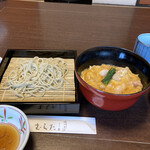 信州そば むらた - そば食べかけ。