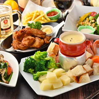 All-you-can-eat mellow and creamy rich cheese fondue♪