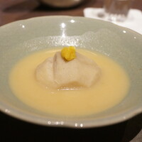 和食 板垣 - 先付：伊予美人(里芋)と柚子