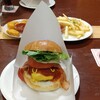 ジョンバーガーアンドカフェ - オーソドックスで品の良いバーガー