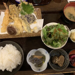 Izakaya Gotetsu - ランチ: 天ぷら定食(1000円)