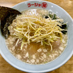 ラーショ マルミャー - 「ネギラーメン(醤油)(950円)+味玉(100円)」です