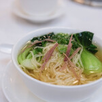 家全七福酒家 - 《當日麪（このひのむぎ）》"金腿湯麪（きんくわハムいりしるそば）"、金腿絲（しほづけもゝにくせん）