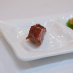 家全七福酒家 - 《燒味拼涼菜（やきものいりのさきづけ）》"蜜汁叉焼（みつがけつるしやきぶた）"