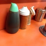 ラーメン富士丸 - カラメにするためのしょうゆ