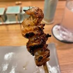 地葉はなれ - 2022.10.  手羽先の皮