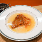 Tsushima - もうかサメフカヒレステーキ、黄にらを使っ上湯餡
