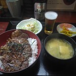 かつら - 料理写真:サーロインステーキ丼　ランチ