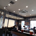 まぐろ亭 - 店舗内。