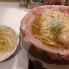 ラーメン大戦争 西新宿店