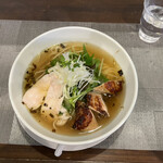 麺屋　奥右衛門 - 清湯スープ　鶏塩麺（税込み１０００円）