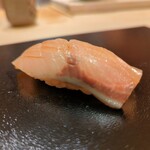 すし 良月 - ブリ