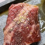 熟成ホルモンと焼肉 肉次郎 - 厚切りハラミ