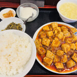 Ryuusei Saikan - 麻婆豆腐定食（日替わり）