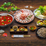 あぐー豚しゃぶしゃぶ・肉巻きおにぎり専門店 琉球肉丸 - トマト鍋にご変更もできます。〆はリゾットor生パスタとなります（写真より変更となっております）