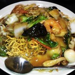 台湾家庭料理 福味香 - パリパリ五目そば、とろみ多めバージョンです