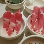 海底撈火鍋 - 豚肉、ラム肉のアップ、以前のHIセットより変わった！