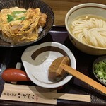 純愛うどん なでしこ - カツ丼（￥680） ・ひやかけ（小）（￥500）