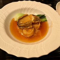 中国料理 カリュウ(ヨコハマ グランド インターコンチネンタル ホテル) - 柔らかあわび姿信玄どりと野菜の湯葉巻きの煮込み　2022.11