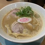 布施 細見商店 - 鶏豚骨ラーメン