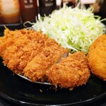 Matsunoya - ロースカツ＆カニコロ1個定食大790円