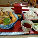 Yanagiya - お昼の天丼セット900円
