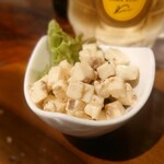 くろーんまざー - モッツアレラチーズのアンチョビサラダ(¥500)