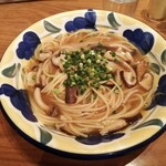 マイアミガーデン - キノコ醤油スープパスタ