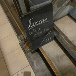 L`Occas - お店は2.5階にあります