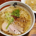 塩元帥 - 天然塩ラーメン