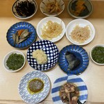 朝市の味処 茶夢 - サービスのおかず