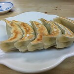 藤家 - おススメの餃子　今回はハプニングがあったのでちょっと冷めていた　でも相変わらず美味しいよ