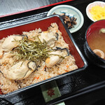 お食事処 快心友 - かき飯