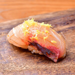 柚子紅甘鲹魚