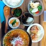 二葉ごはん - ■担担麺定食(からあげ、サラダ、半ライス付)